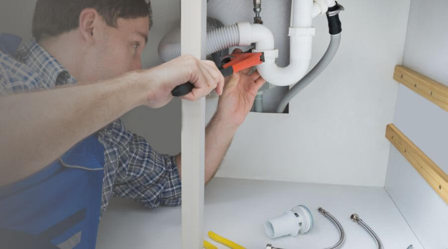 Professional same day plumber in Eastlake, MI